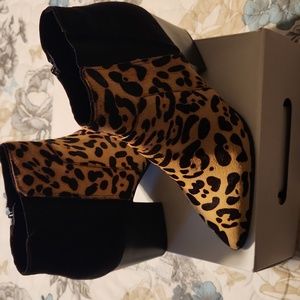NEW Bar III leopard boots.